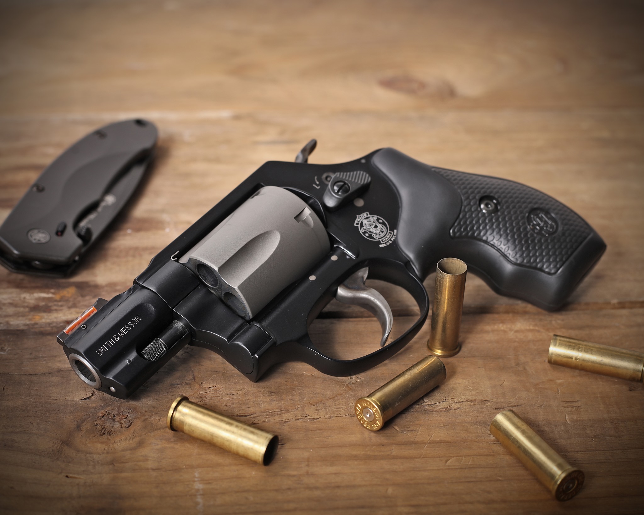 Най-леките револвери Smith & Wesson AirLite